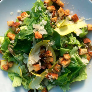 Cæsar salat - Nem opskrift på den bedste salat med cæsar salat dressing