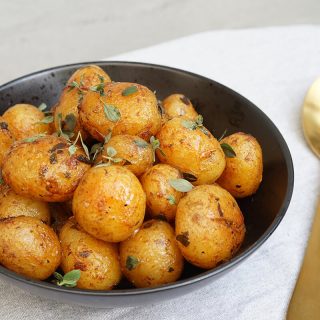 Lune ristede kartofler med røget paprika.