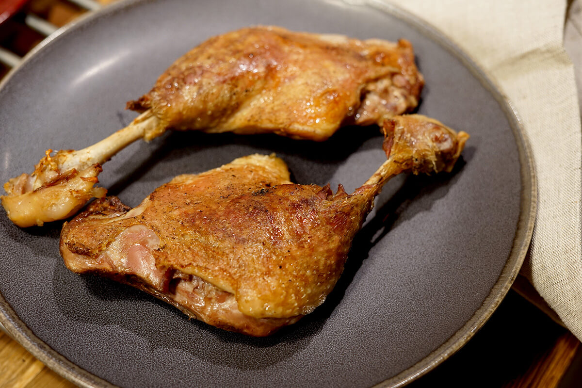 Confiterede andelår sous vide - Opskrift på hjemmelavet confit de canard - Saftige og sprøde andelår