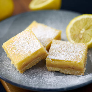 Citronsnitter - Nem opskrift på lækre lemon bars som dessert eller til kaffen