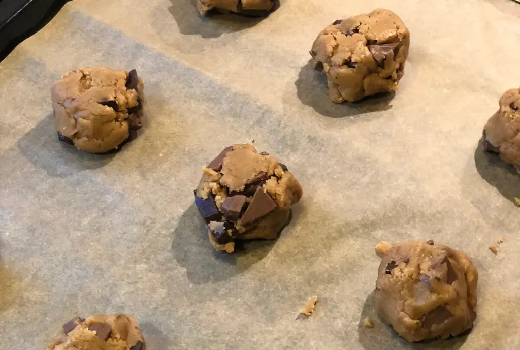 Chocolate chip cookies - Nem opskrift lækre amerikanske cookies med chokolade