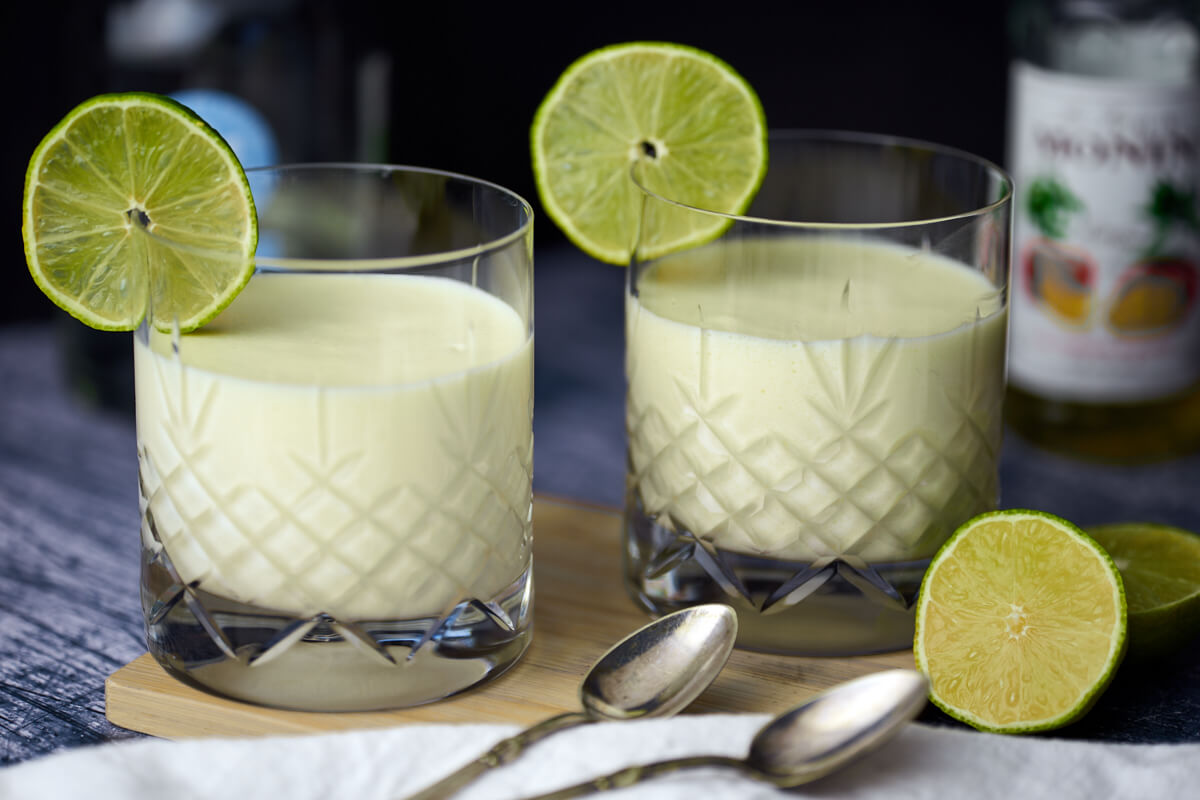 Gin hass fromage Opskrift på limefromage med gin og mangosirup