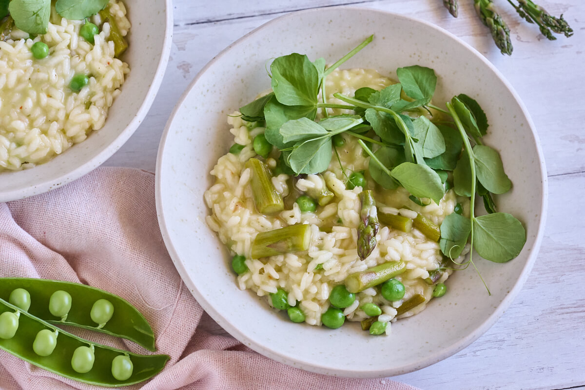 risotto med asparges og ærter.