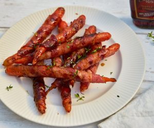 Grillede gulerødder med bacon