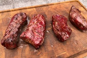Nyretapperne hviler efter at have været på grillen.