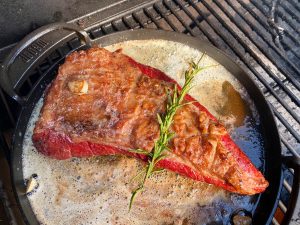 Reverse sear oksecuvette.