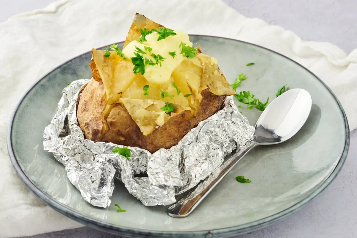 Levere Tåget Bestemt Bagekartofler - Nem opskrift på bagte kartofler i ovn
