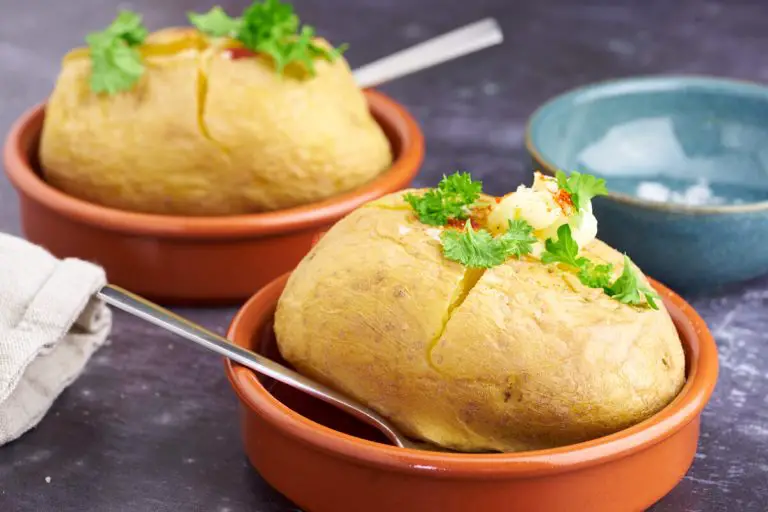 Ikke moderigtigt dække over Indtil nu Bagekartofler i mikroovn - Opskrift på hurtige bagte kartofler