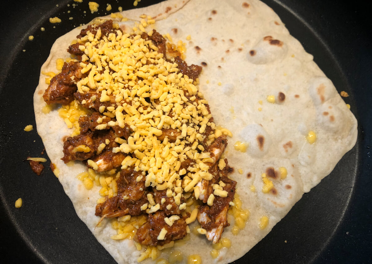 Quesadillas med kylling Nem opskrift på sprøde Quesadillas