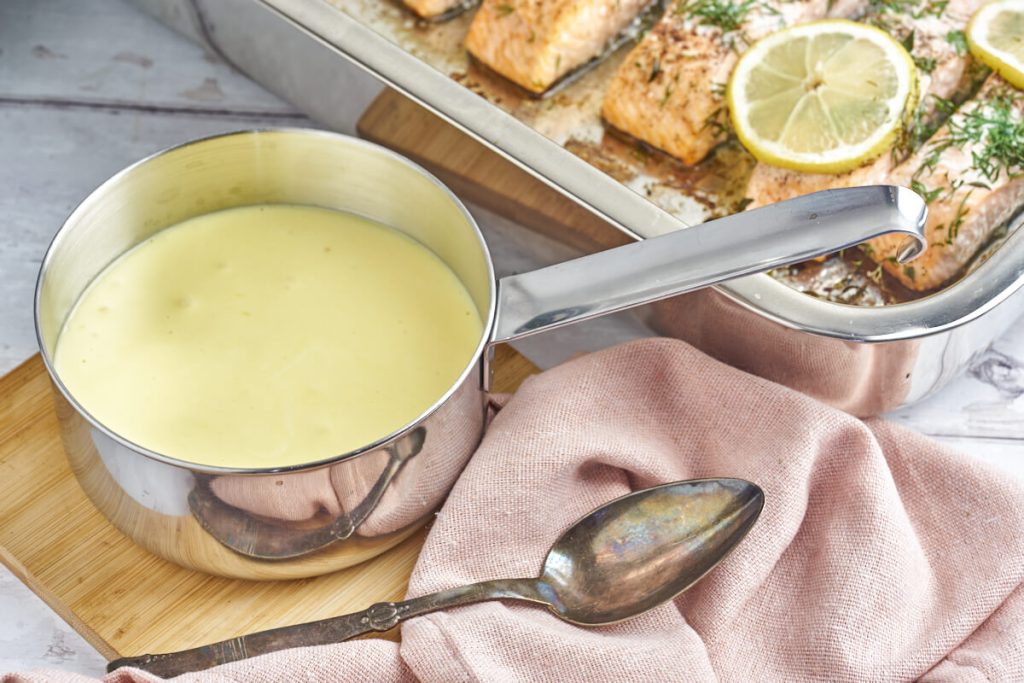 Hollandaise sauce Opskrift på hjemmelavet Sauce Hollandaise