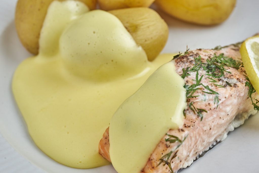 Hollandaise sauce Opskrift på hjemmelavet Sauce Hollandaise