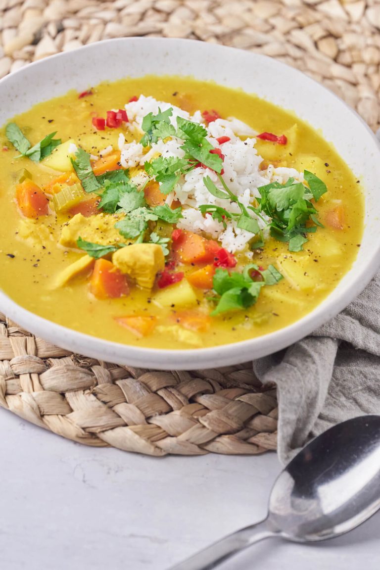 Mulligatawny suppe - Opskrift op Indisk karrysuppe med kylling