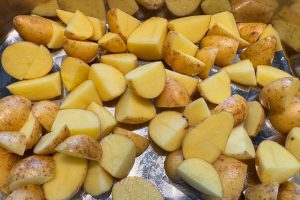 kartofler skåret i tern.