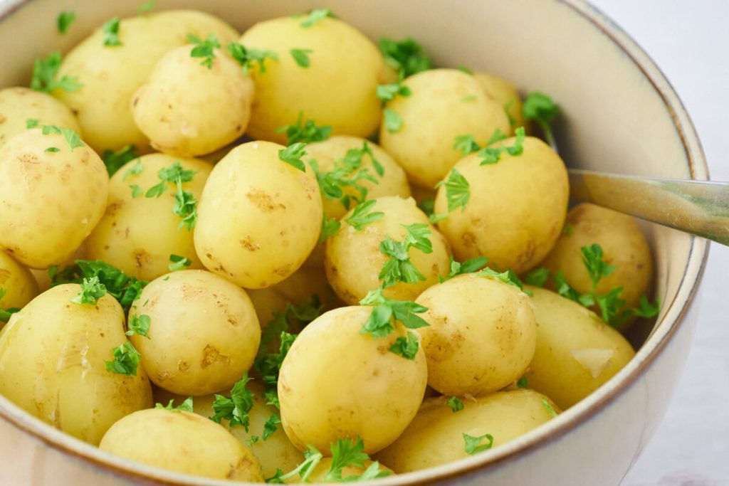 Kogte Nye Kartofler S dan Skal Du Koge Nye Kartofler kogte-nye-kartofler-s-dan-skal-du-koge-nye-kartofler