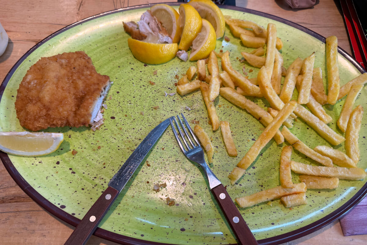 resterne af vores schnitzel.
