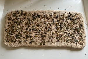 dejen med kerner på.