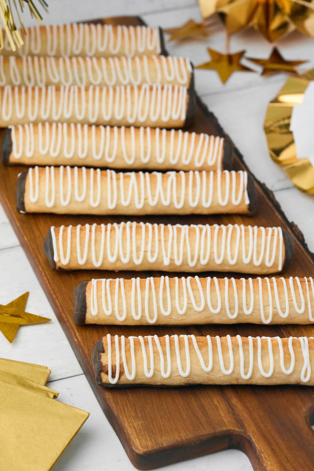 kransekagest-nger-med-nougat-nem-opskrift-p-kransekage