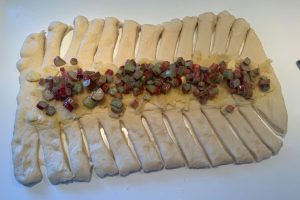 fyldet på midten og de skrå snit.