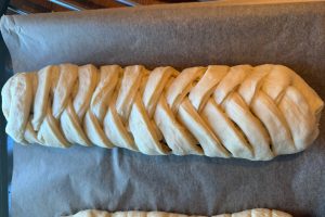 færdigflettet rabarberstang.