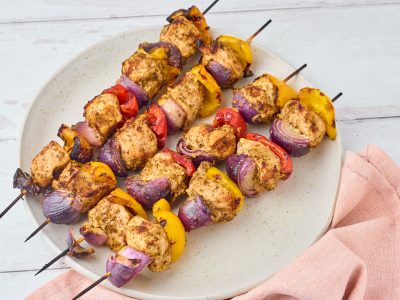 Grillspyd med gyrosmarineret kylling og peberfrugt