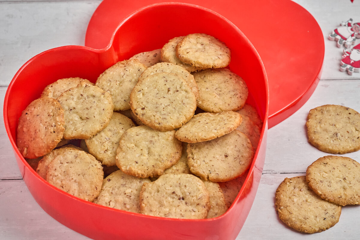 Mandelspecier i kagedåse.