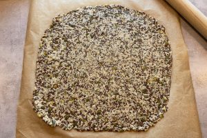 udrullet knækbrødsdej.