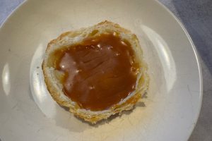 kaffekaramel i bunden.